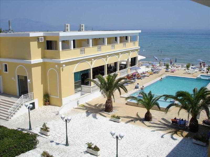 Отель Konstantin Beach Закинтос Экстерьер фото